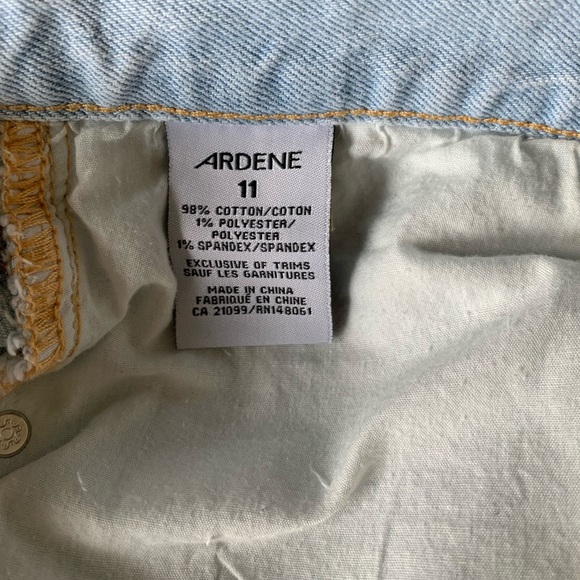 Light blue jeans shorts - Picture 4 of 4